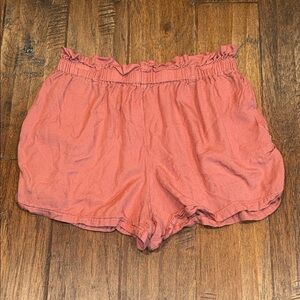 Medium HOLLISTER Ultra Flirt High Waist Ruffled Coral Shorts